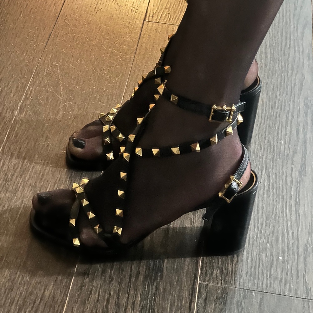 Valentino Leather Gladiator Sandale